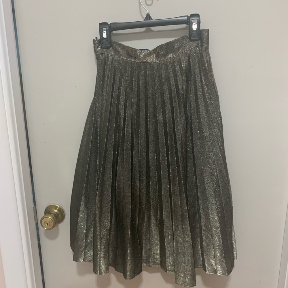 Vintage Gold pleated skirt